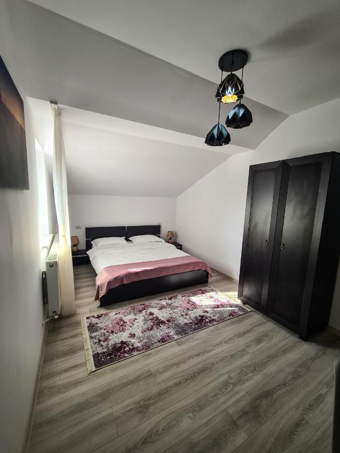 Pensiunea Lavanda, Piatra-Neamt Πιάτρα Νέαμτς Εξωτερικό φωτογραφία